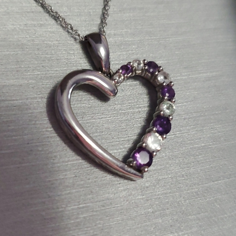 Stunning Necklace - Picture 5 of 5